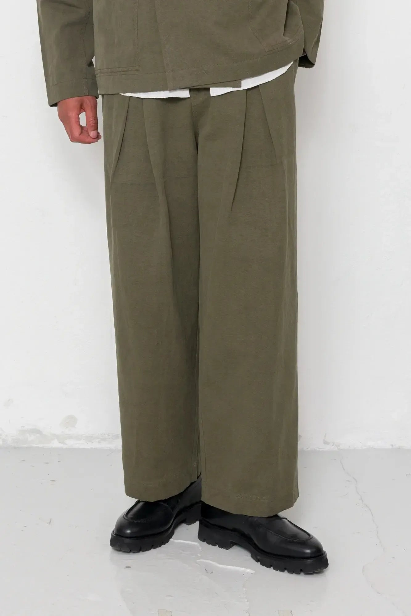 Easy Fit Trouser - Dark Olive Slub Linen-Folk-W2 Store