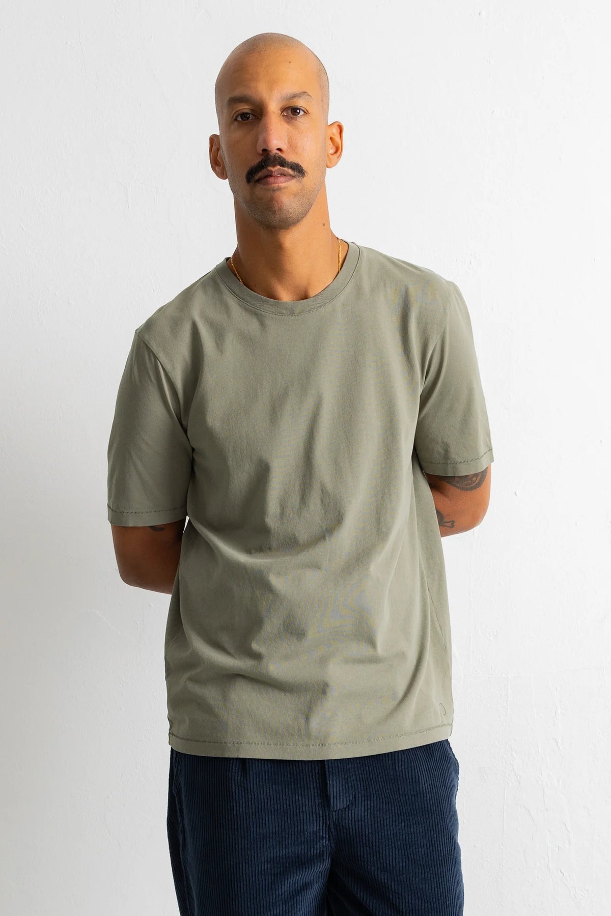 Contrast Sleeve T-Shirt - Olive